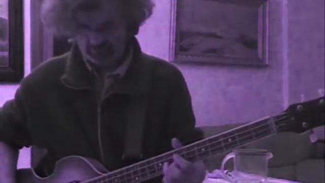 hofner bass rehearsin' (beatles' songs bits) смотреть онлайн