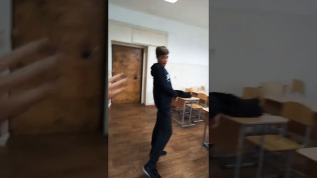 О МАМА ЛАНДЫШИ, ЛАНДЫШИ, ПЕРВЫЕ В МАЕ ЦВЕТЫ смотреть онлайн