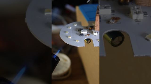 Навык пайки и замены диодов на примере цоколя gx53 смотреть онлайн