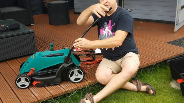 Bosch Rotak 370 ER Assembly Instructions and Unboxing ? No Tools Needed смотреть онлайн