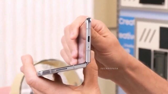 Samsung Galaxy Z Fold 6 - FIRST LOOK IS HERE смотреть онлайн