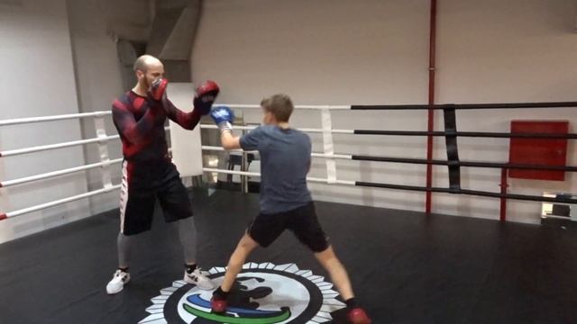 Работа на лапах в клубе Квант. Бокс. смотреть онлайн