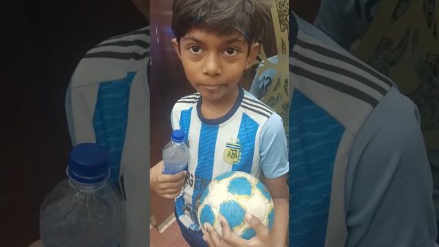 #shorts #littlemessi #messi #kidsfootball смотреть онлайн
