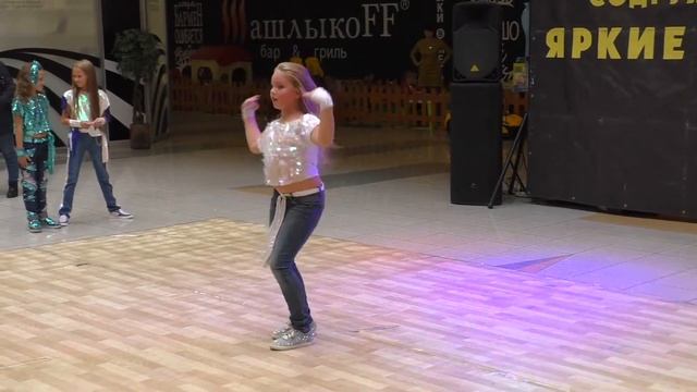 Eastern dance / Восточные танцы / Выступает Анастасия смотреть онлайн