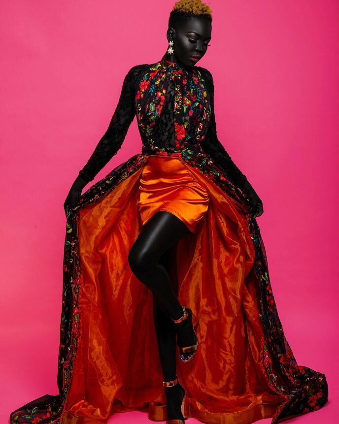 Няким Гатвеч из Судана - самая темнокожая девушка на планете. смотреть онлайн