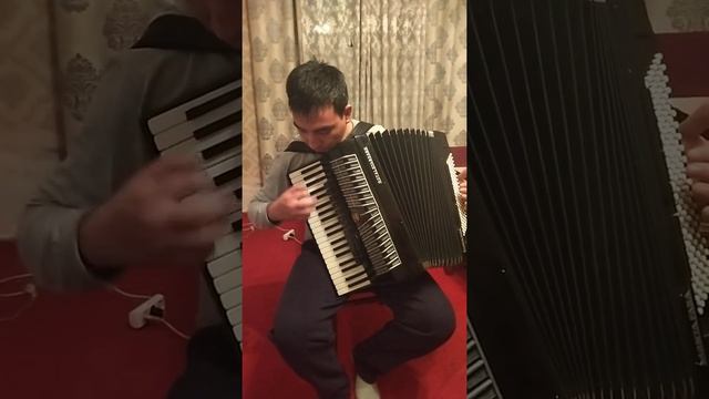 Русская народная песня"Синий платочек"на аккордеоне! смотреть онлайн