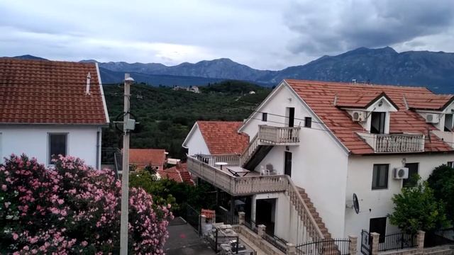 Черногория, Радовичи (Тиват). Видео-отзыв из апартраментов. смотреть онлайн