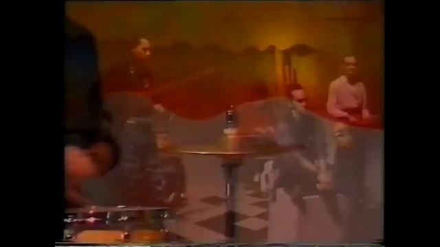 EN me and my alter ego clip1985 смотреть онлайн