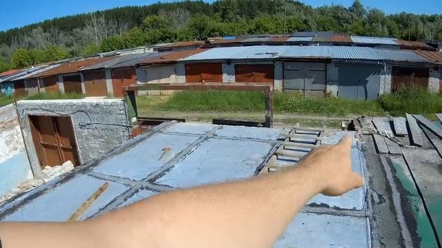 ТРОЙНОЙ ГАРАЖ - ПОСТАВИЛ НОВЫЕ ВОРОТА - ОН РОВНЫЙ И БОЛЬШОЙ! смотреть онлайн