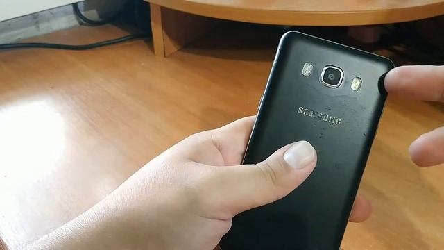 Обзор на Samsung Galaxy J5 (2016) смотреть онлайн
