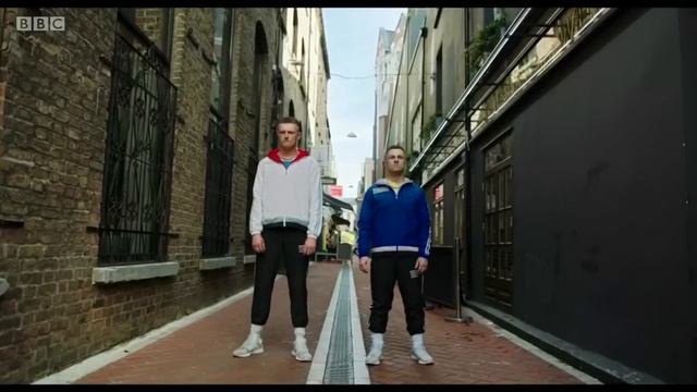 The Young Offenders - Dance Scene смотреть онлайн