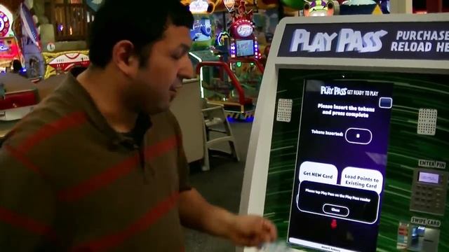 How to use the Chuck E. Cheese's Play Pass Card смотреть онлайн
