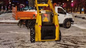 Погрузчик ANT 1000 отзыв оператора .