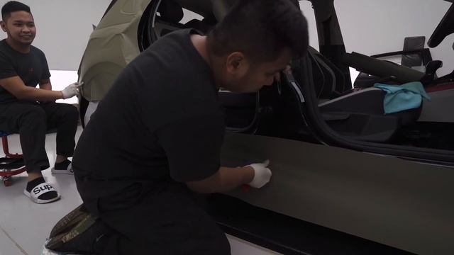 A Volkswagen *NOT A SUPERCAR* ? Polo wrapped Matte Khaki Green смотреть онлайн