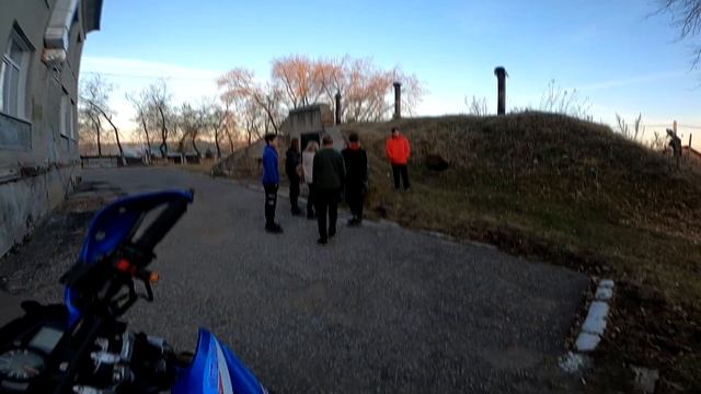 ЧТО СКРЫВАЮТ ШКОЛЬНИКИ РЕМОНТ МОТОЦИКЛОВ ОБЫЧНЫЙ ДЕНЬ ШКОЛЬНИКОВ ВИЛЛИ MotolandXR250 АЛЬФА ИЖ смотреть онлайн