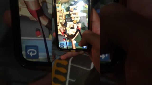 Angry birds AR : Isle of pigs on Iphone 11 смотреть онлайн