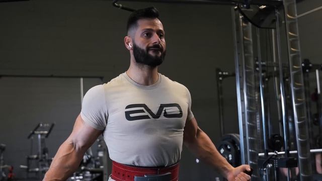 Mein NEUES Brust, Schulter & Trizeps Training (KOMPLETTES PUSH WORKOUT) смотреть онлайн