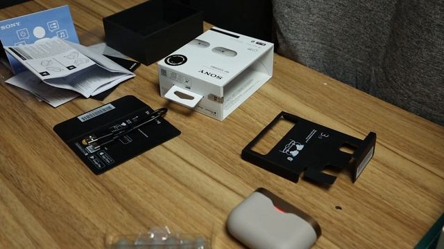 Sony WF-1000XM3 - Unboxing and Simple Review - Dvtt Channel смотреть онлайн