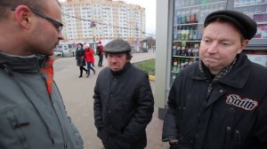 Тесак берет интервью у расиян