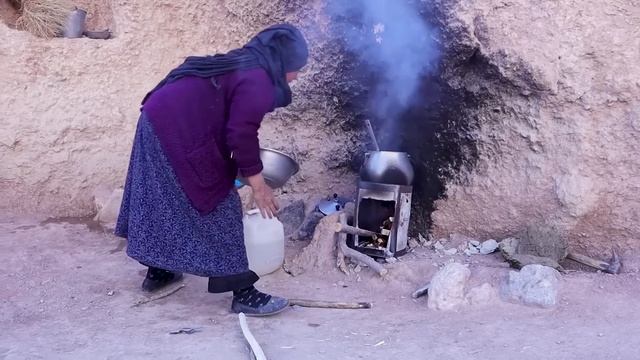 Afghan Village Life _ What It's Like to Live in a Cave смотреть онлайн