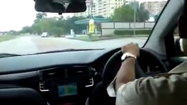 Bila cikgu2 test drive Proton Preve смотреть онлайн