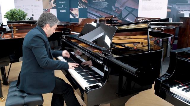 Yamaha S400 grand piano in polished ebony смотреть онлайн