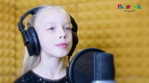 Замела метелица город мой.