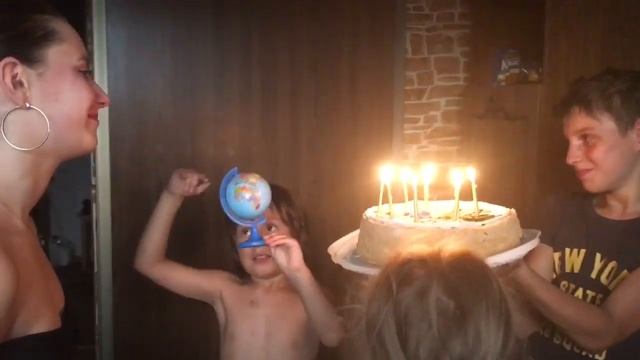 VLOG: 13.08.19 Соне 16 лет!/ Подарки) смотреть онлайн