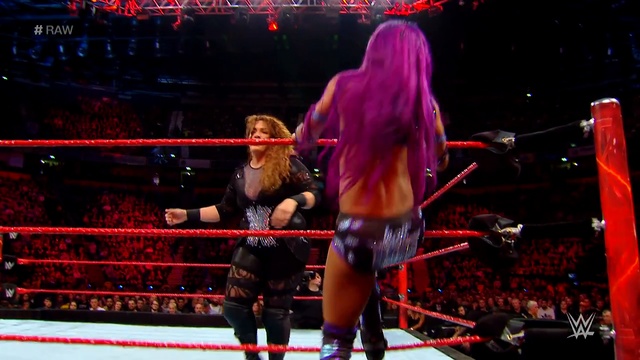 ро-11/06/17 | Саша Бэнкс и Бэйли против Алиши Фокс и Наи Джэкс смотреть онлайн