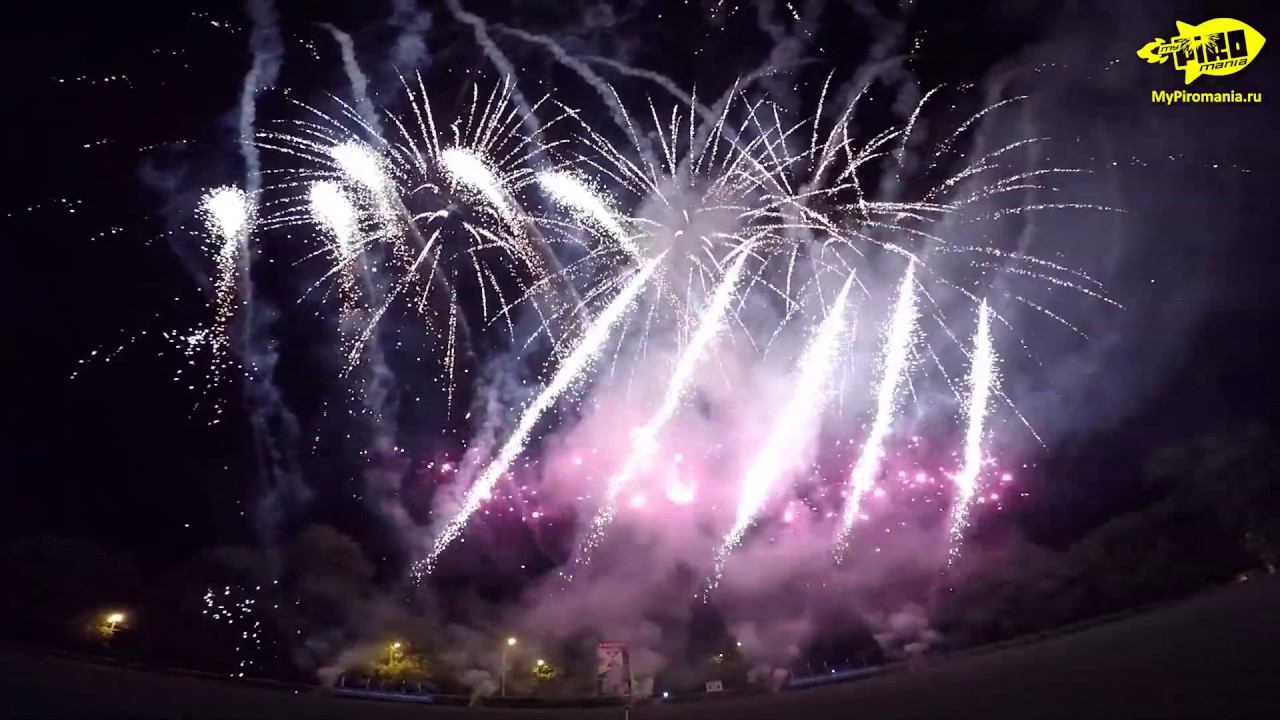 Фейерверк с прописанными музыкальными акцентами смотреть онлайн