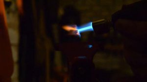 Как открутить гайку со шпильки крллектора не сломав шпильку