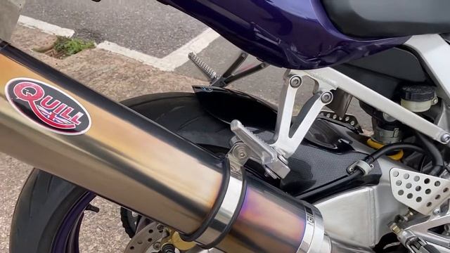 Honda CBR900RR Fireblade смотреть онлайн