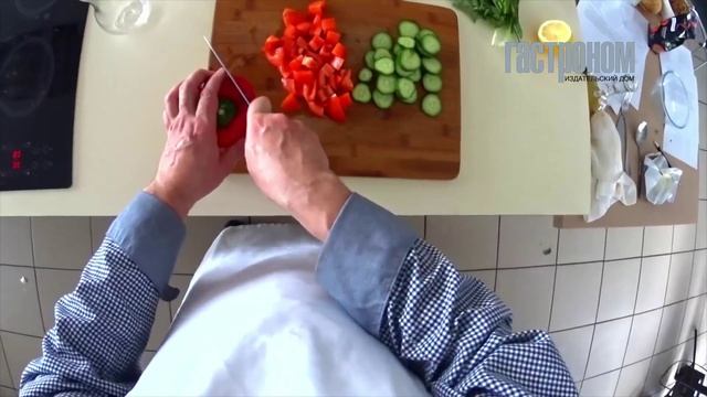 Салат из чечевицы с кокосовой заправкой смотреть онлайн