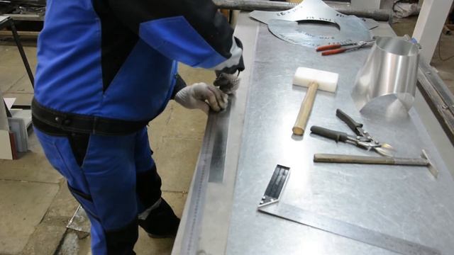 Воронка оцинкованного водосточного желоба накладная круглая купить дешево в Москве напрямую с завод смотреть онлайн