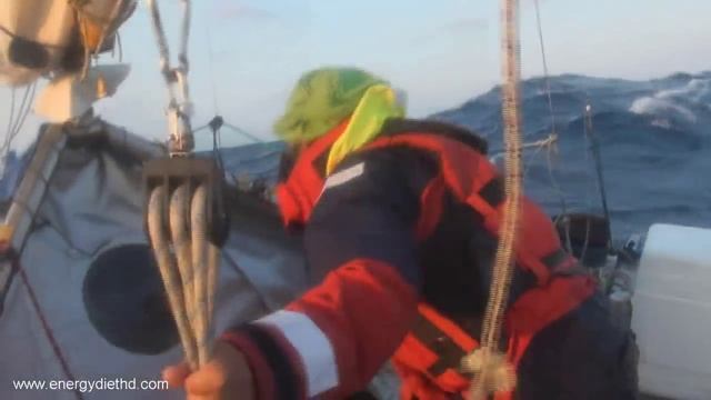 Переход Дурбан-Ист-Лондон, NL International смотреть онлайн