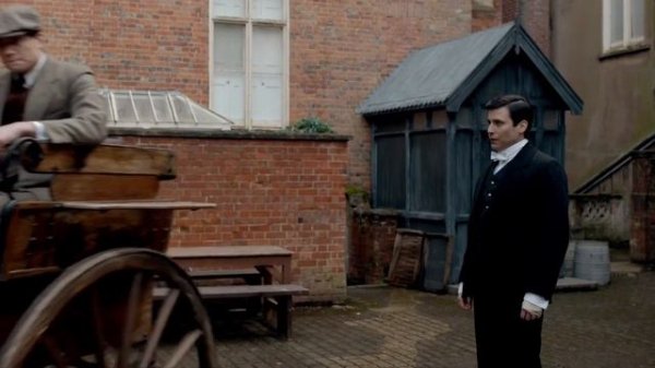 Thomas Barrow is Not A Robot