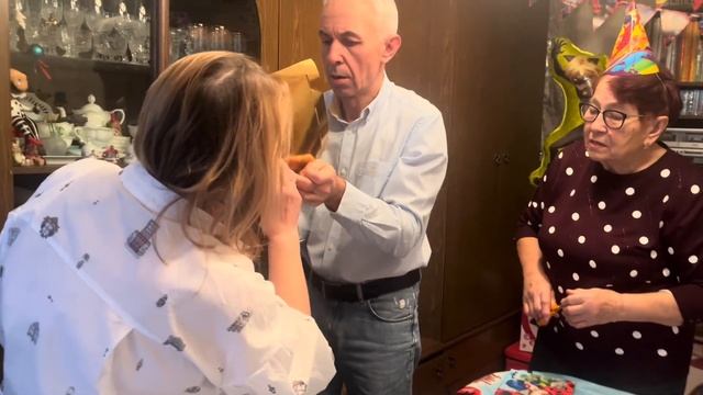 Ксюне 5 лет!?Отмечалки с родными. ??Распаковка подарков.? смотреть онлайн