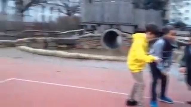 Mannequin Challenge (+ bottle flip!) смотреть онлайн