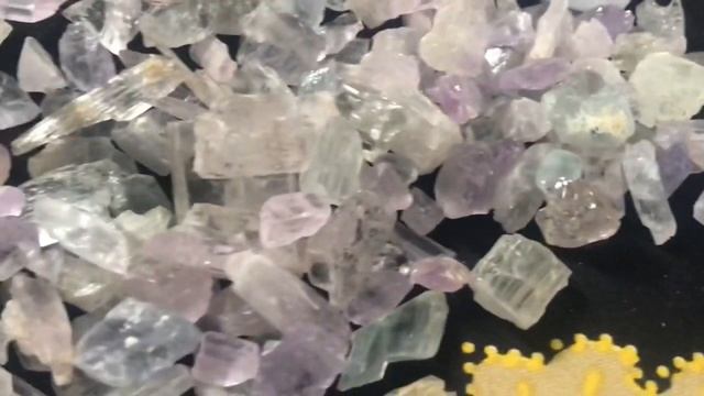 Beautiful Rough Kunzite || Spodumene || #Gemstone смотреть онлайн