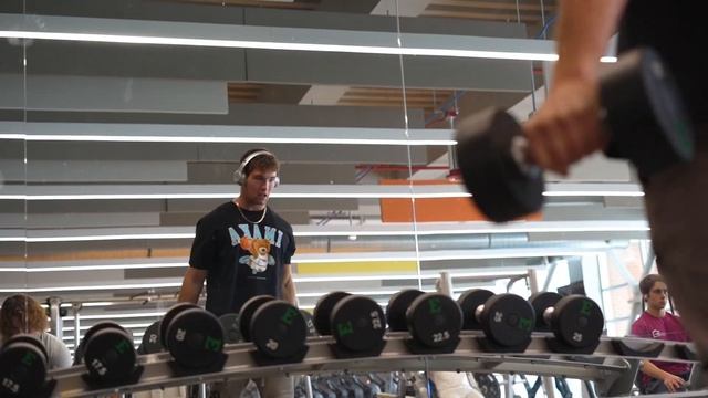 ARTIFICIAL INTELLIGENCE CHOSE MY WORKOUT AND DIET FOR 24 HOURS (Chat GPT)