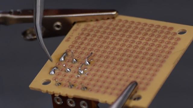 DIY Desktop Fume Fan - The Learning Circuit смотреть онлайн
