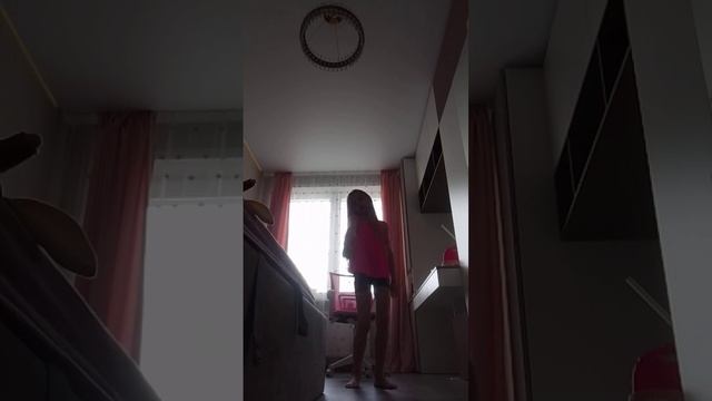 танцуем вместе с Евангелиной! Показываю всемирнрно любимый танец Wednesday. смотреть онлайн