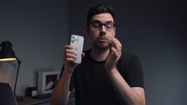 Why Does Everyone HATE The iPhone 15 Pro? смотреть онлайн