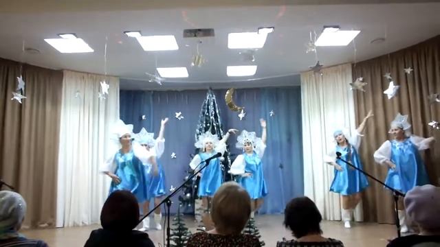 Снегурочки...потолок ледяной... смотреть онлайн