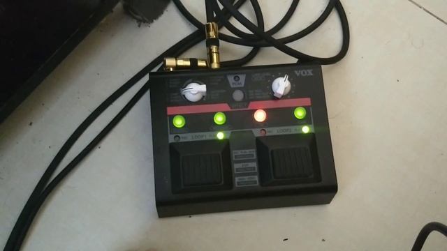 Testing my Vox Little Looper (Vox Lil Looper) смотреть онлайн