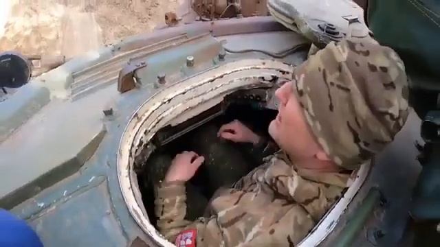 Как завести и поехать танк Т-72, от наших Братьев Поляк???? смотреть онлайн