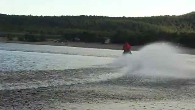 На снегоходе по воде на УРА-ГУБЕ