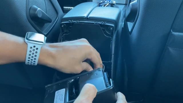 How to remove center console rear AC vent unit on your Mercedes Benz C300 W204 смотреть онлайн