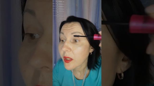 Новая тушь с панорамным эффектом смотреть онлайн