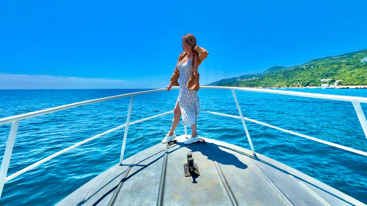 ЯЛТА. ЭТО СЛУЧИЛОСЬ! Вышли в море и ОБОМЛЕЛИ! Рыбалка. Замок Ласточкино гнездо. ОТДЫХ в КРЫМУ 2024 смотреть онлайн